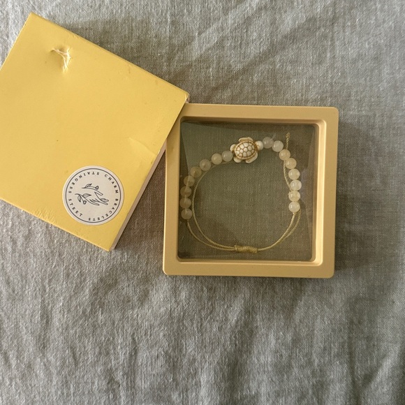 Hello Sunshine Box - Picture 6 of 8